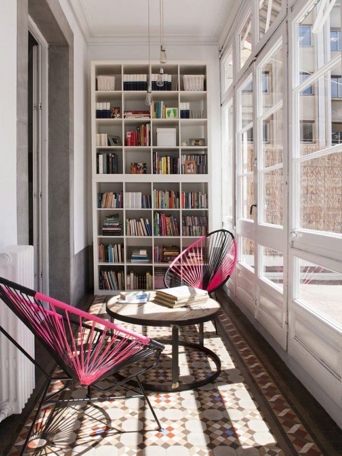 shelf on the loggia