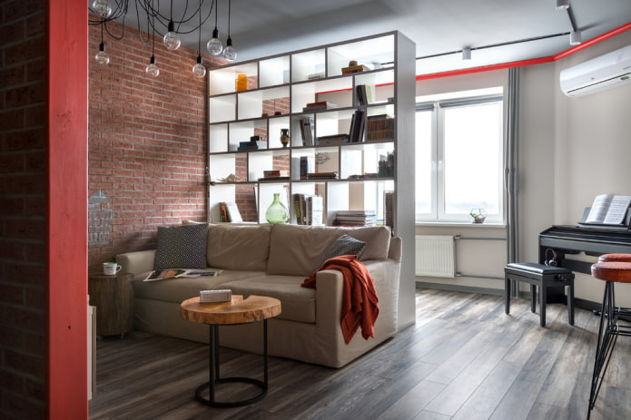 tabique en forma de estante en el interior en estilo loft