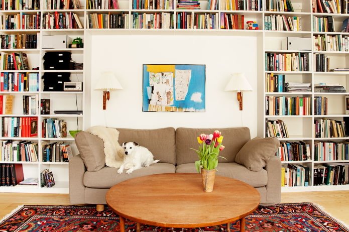Estante para libros en el interior