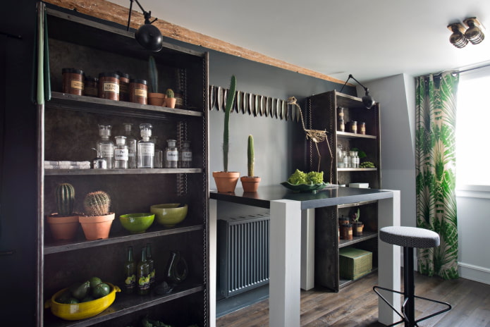 estructura del estante en el interior de la cocina