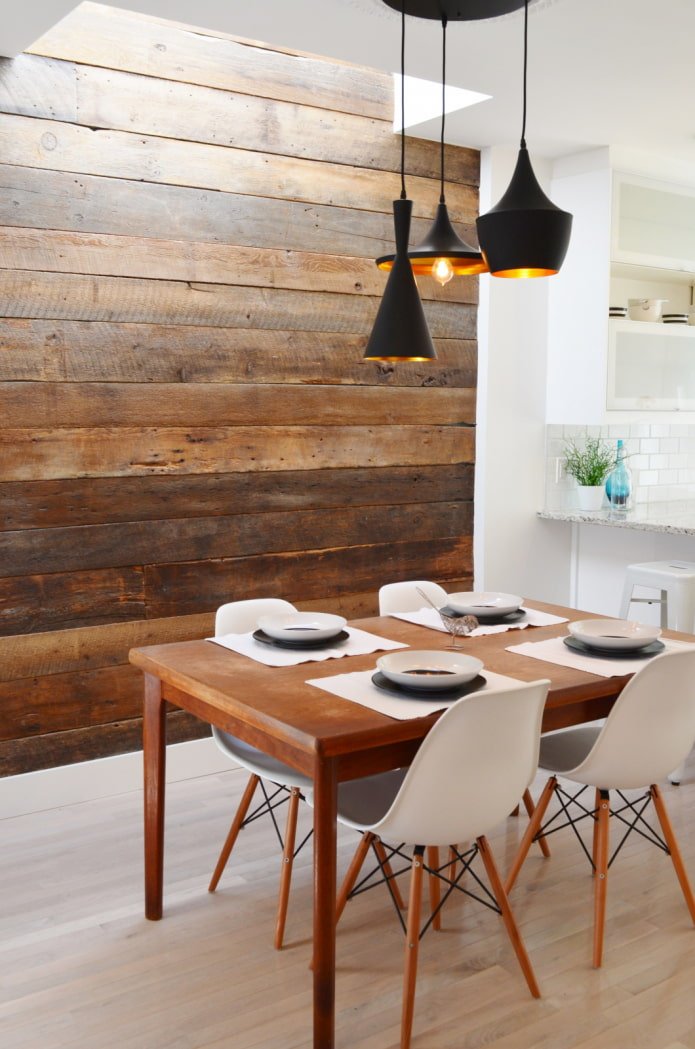 Tablas sobre el comedor