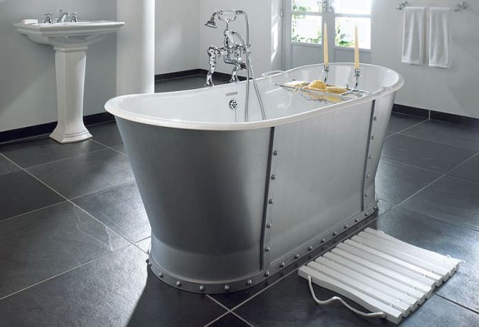 fontanería en el baño estilo loft