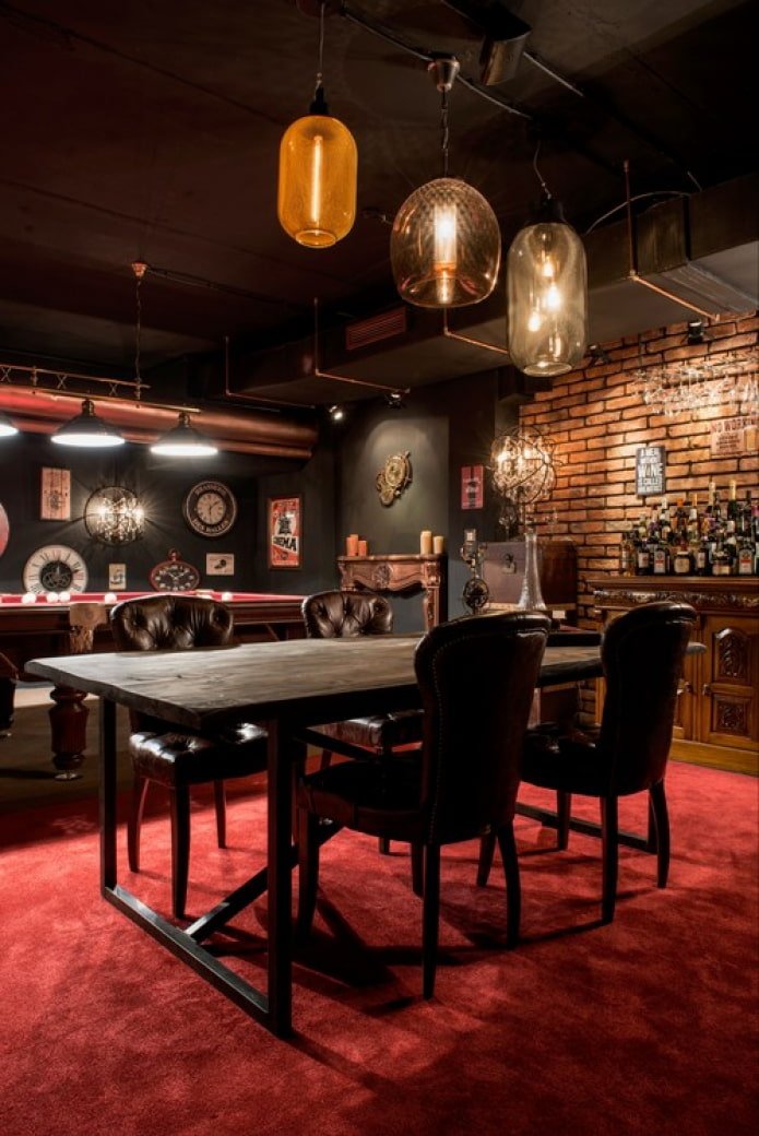 interior de casa oscura
