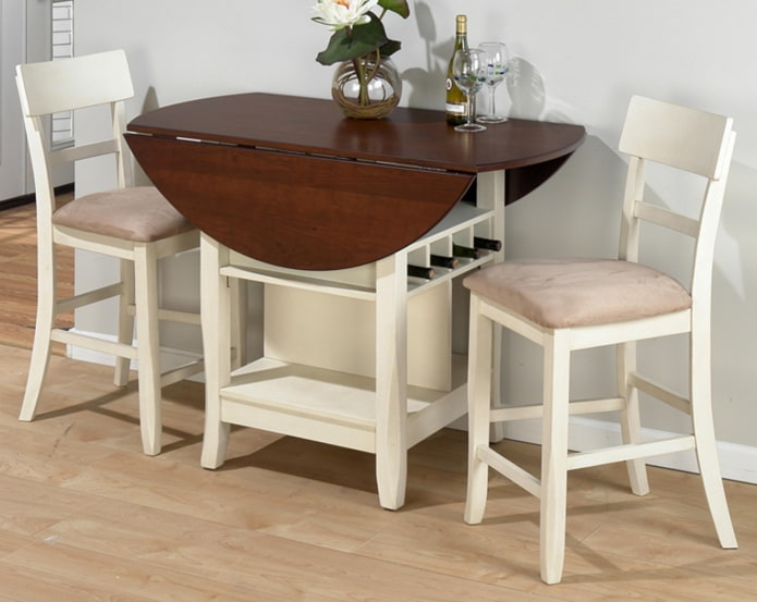 cocina con mesa transformable