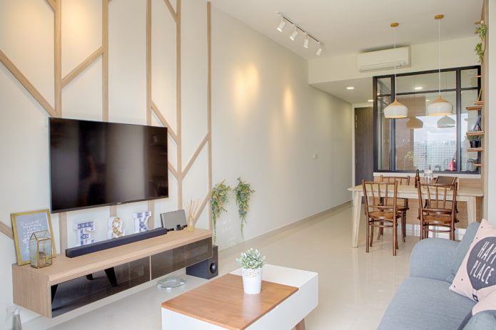Televisor en el interior de la cocina-salón