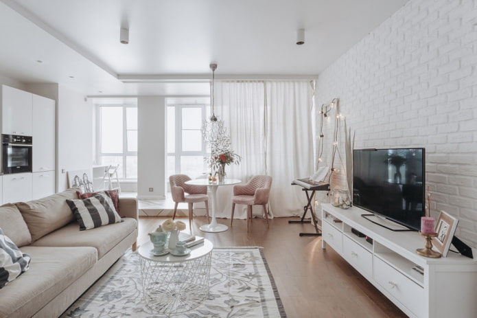 TV en el interior de la sala de estar en el estilo escandinavo
