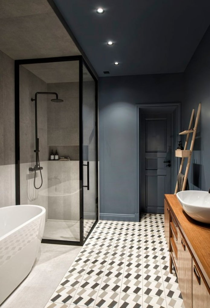 pared azul en el baño