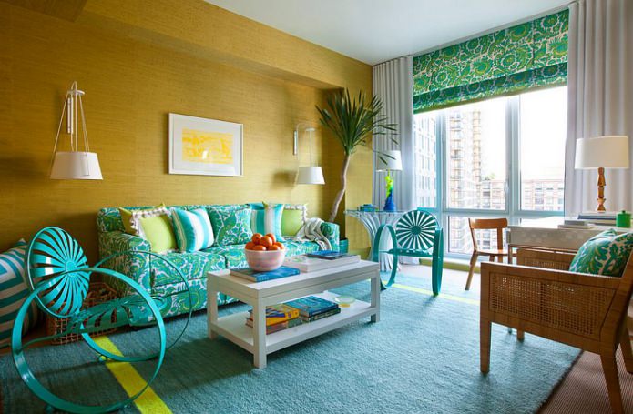 sala de estar en menta y amarillo