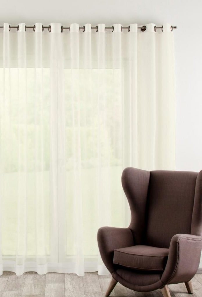 cortinas blancas con ojales