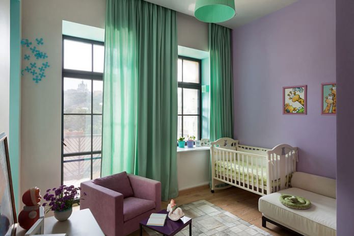 tul verde en la habitación de los niños