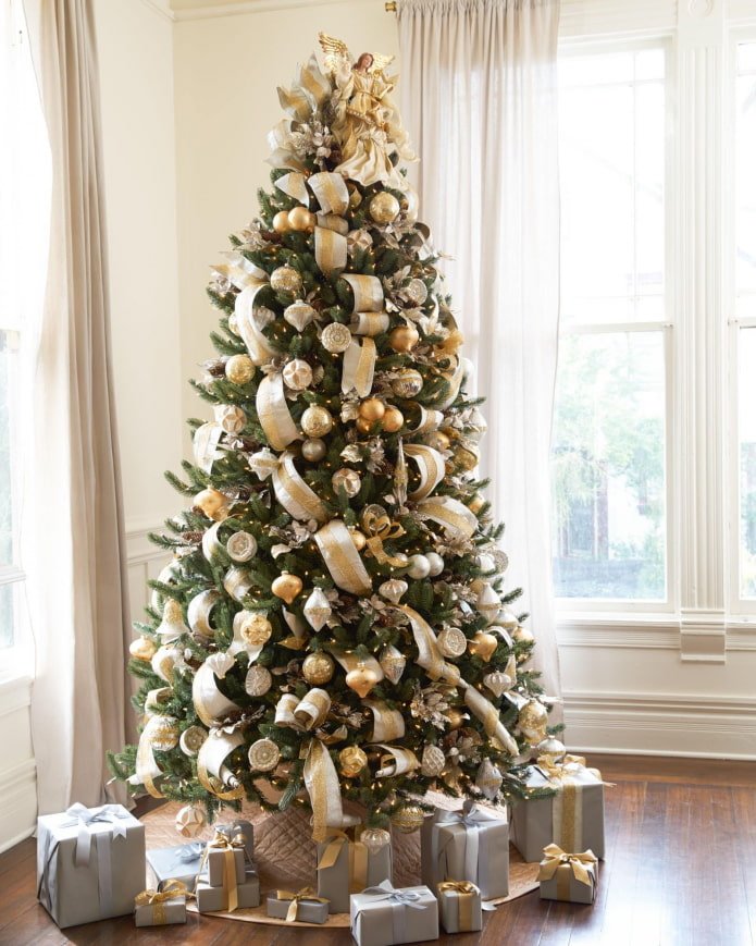 Árbol de Navidad dorado