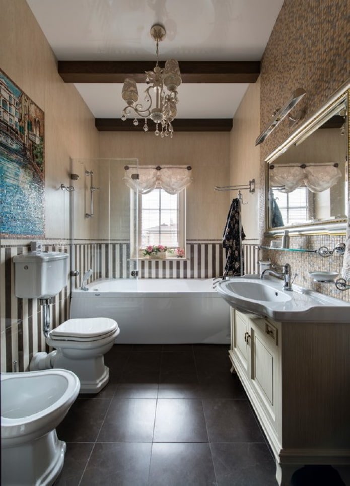 baño estrecho 