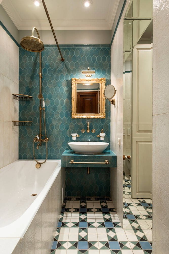 Baño clásico azul