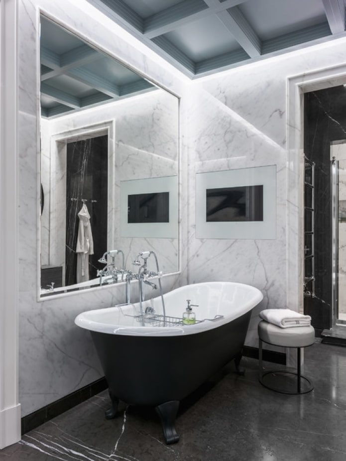 una bañera exenta