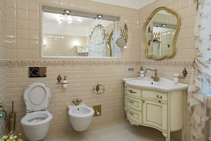 Inodoro y bidé en un baño de estilo provenzal