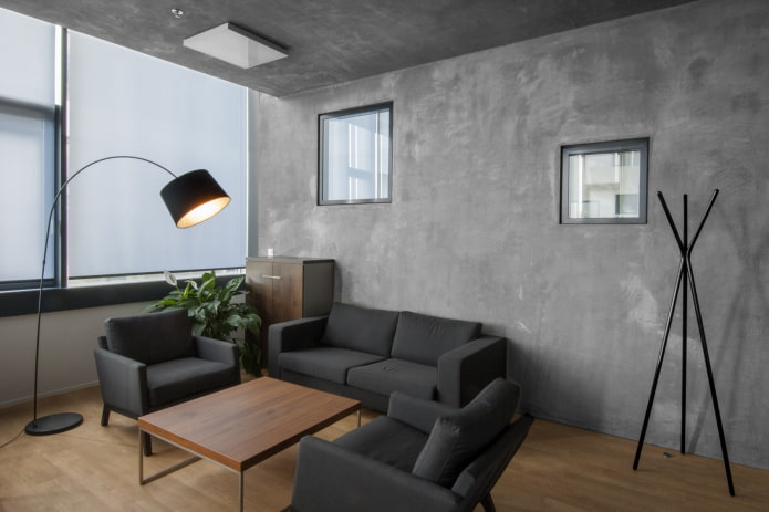 Yeso decorativo veneciano bajo hormigón en interiores