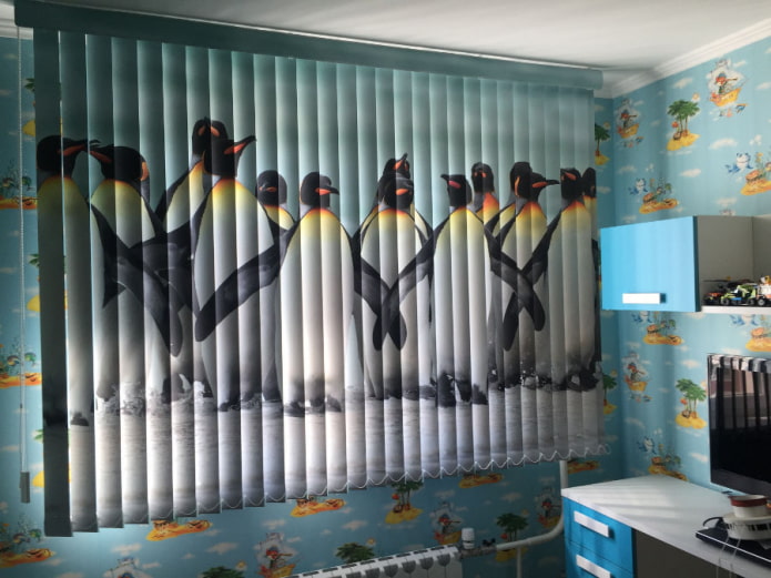 Persianas con impresión fotográfica en la habitación de los niños