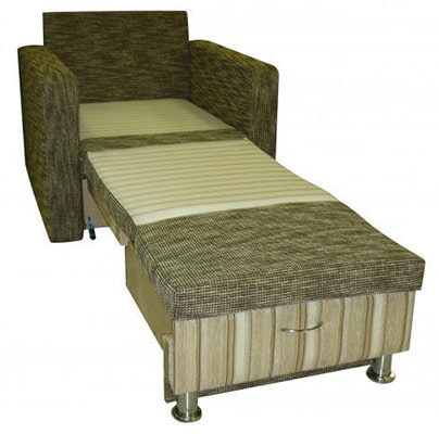 Sillón-cama con mecanismo de despliegue