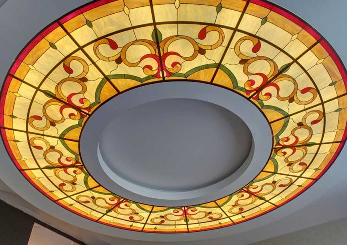 diseño de vitral redondo