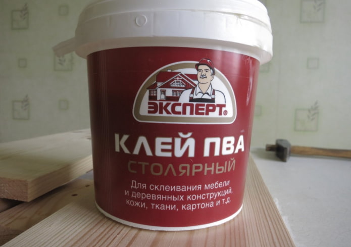 Cola para madera con PVA