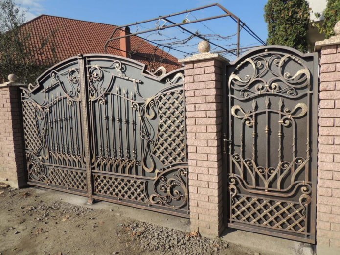 puertas ciegas forjadas