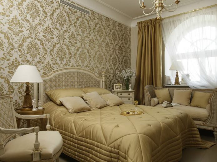 Papel pintado con textura en el interior del dormitorio