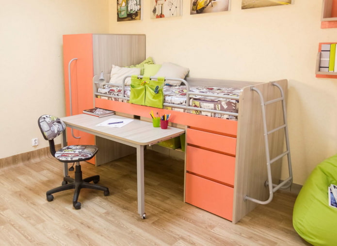 escritorio extraíble integrado en la cama