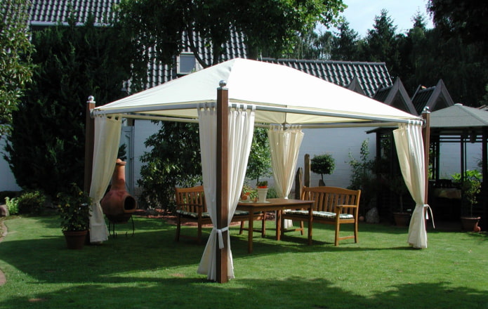 carpa en la dacha