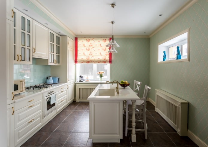 papel pintado verde pálido con estampado geométrico en la cocina