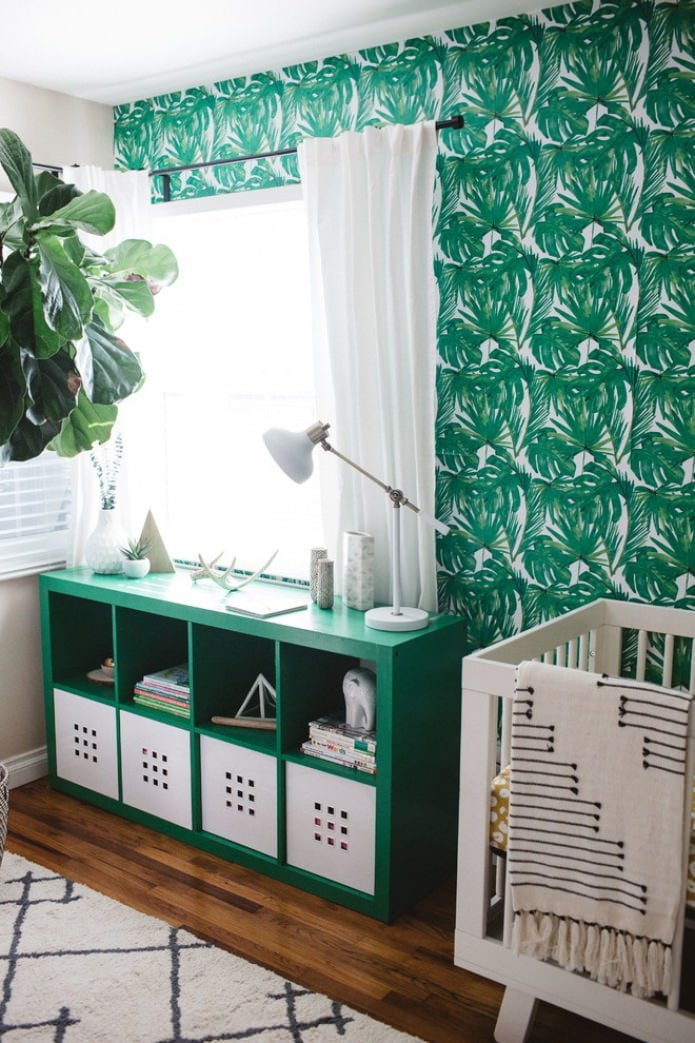 plant pattern on wallpaper