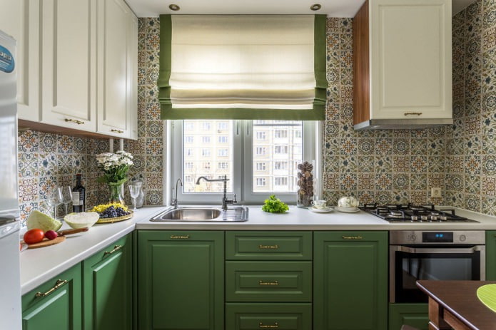 persiana romana beige y verde