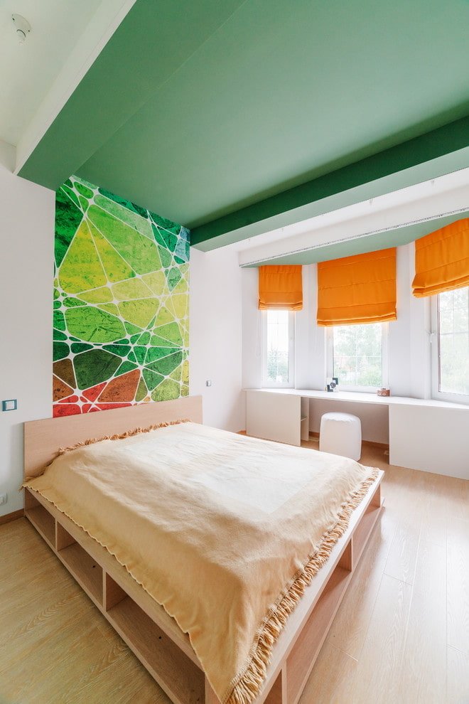 Estructura de techo verde en el dormitorio