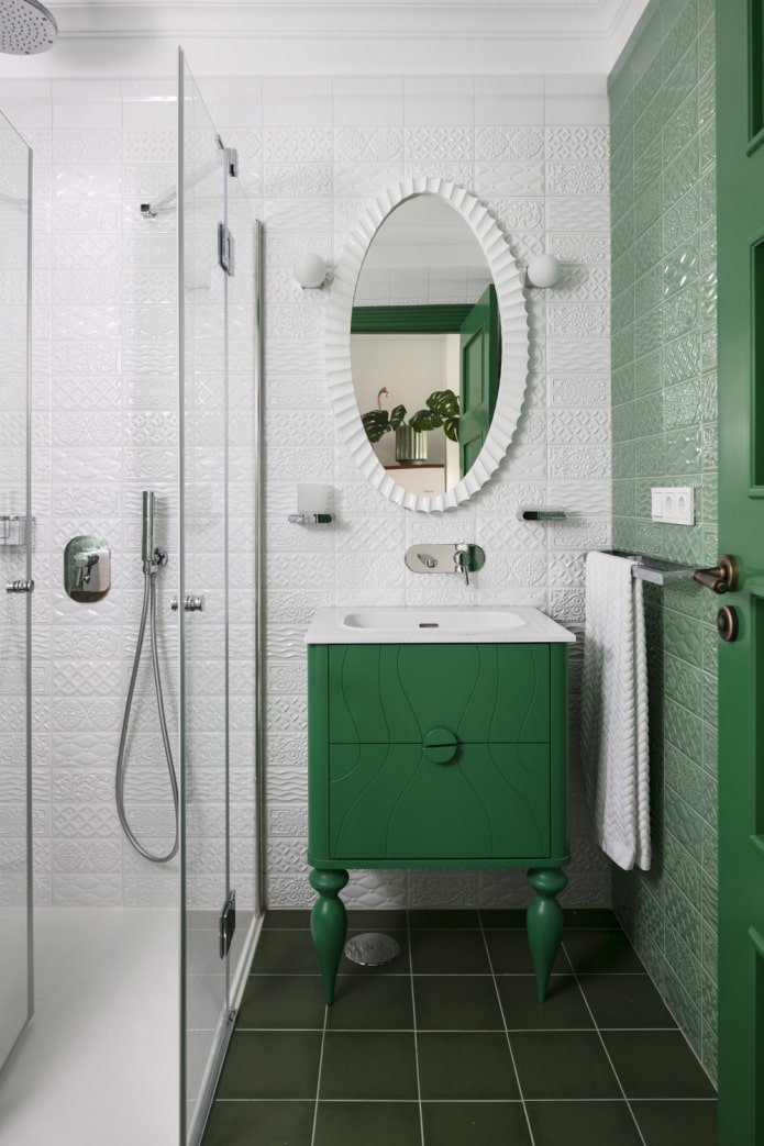 Baño blanco y verde