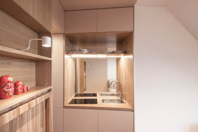 espejo empotrado en muebles de cocina