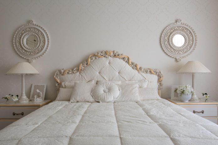 Decoración con espejos en el dormitorio