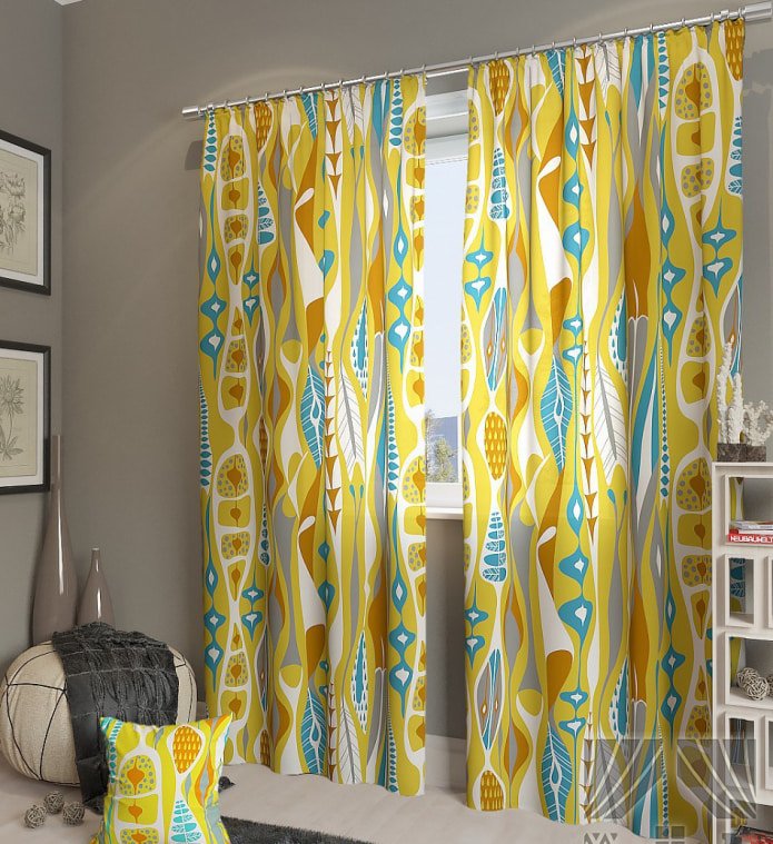 Cortinas amarillas y azul claro