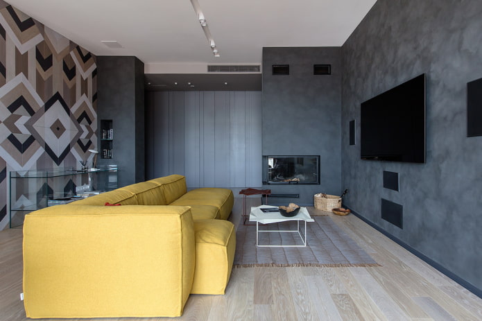 sofá amarillo en el salón
