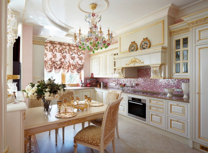 cocina de estilo Imperio con oro