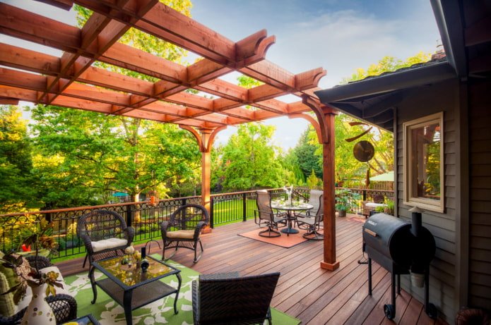 veranda con pérgola